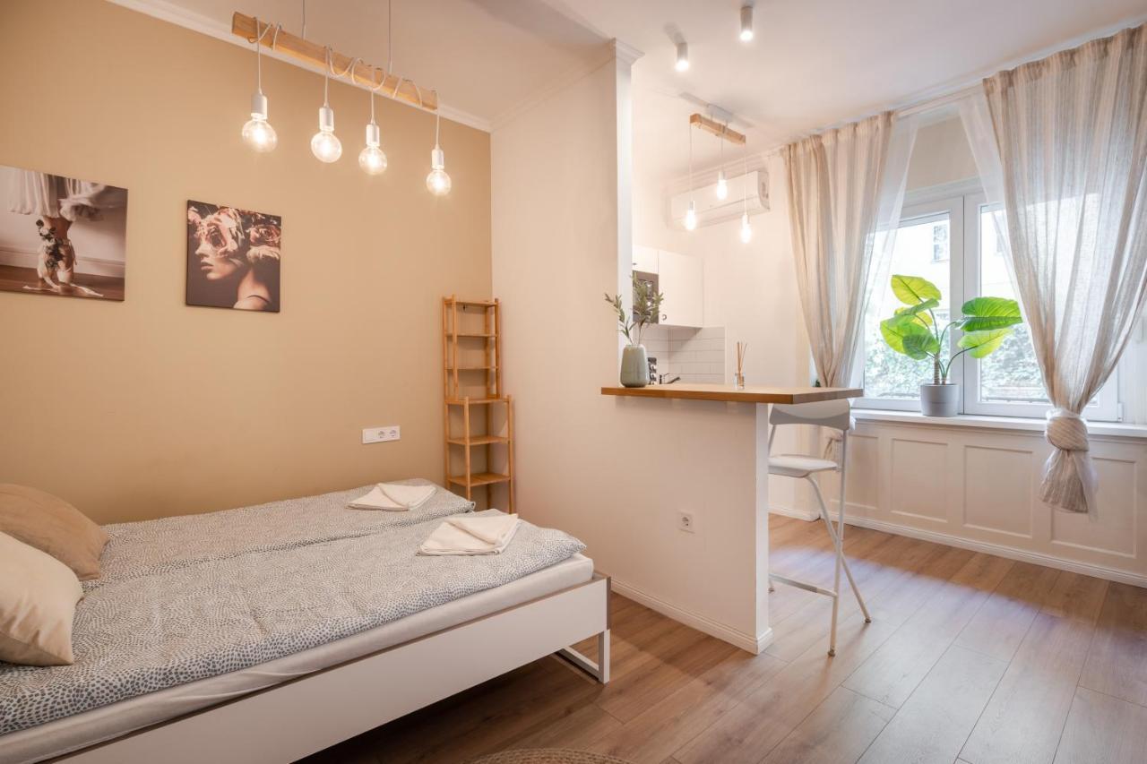 D71 Superior Apartments, Best Location, By Bqa Budapeszt Zewnętrze zdjęcie